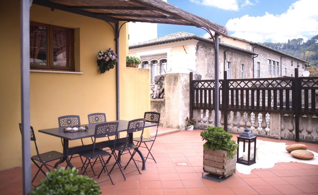 Appartement La Terrazza à Spolète Chambre photo